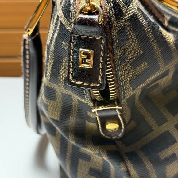 Fendi Monogram Bag - Picture 5 of 11